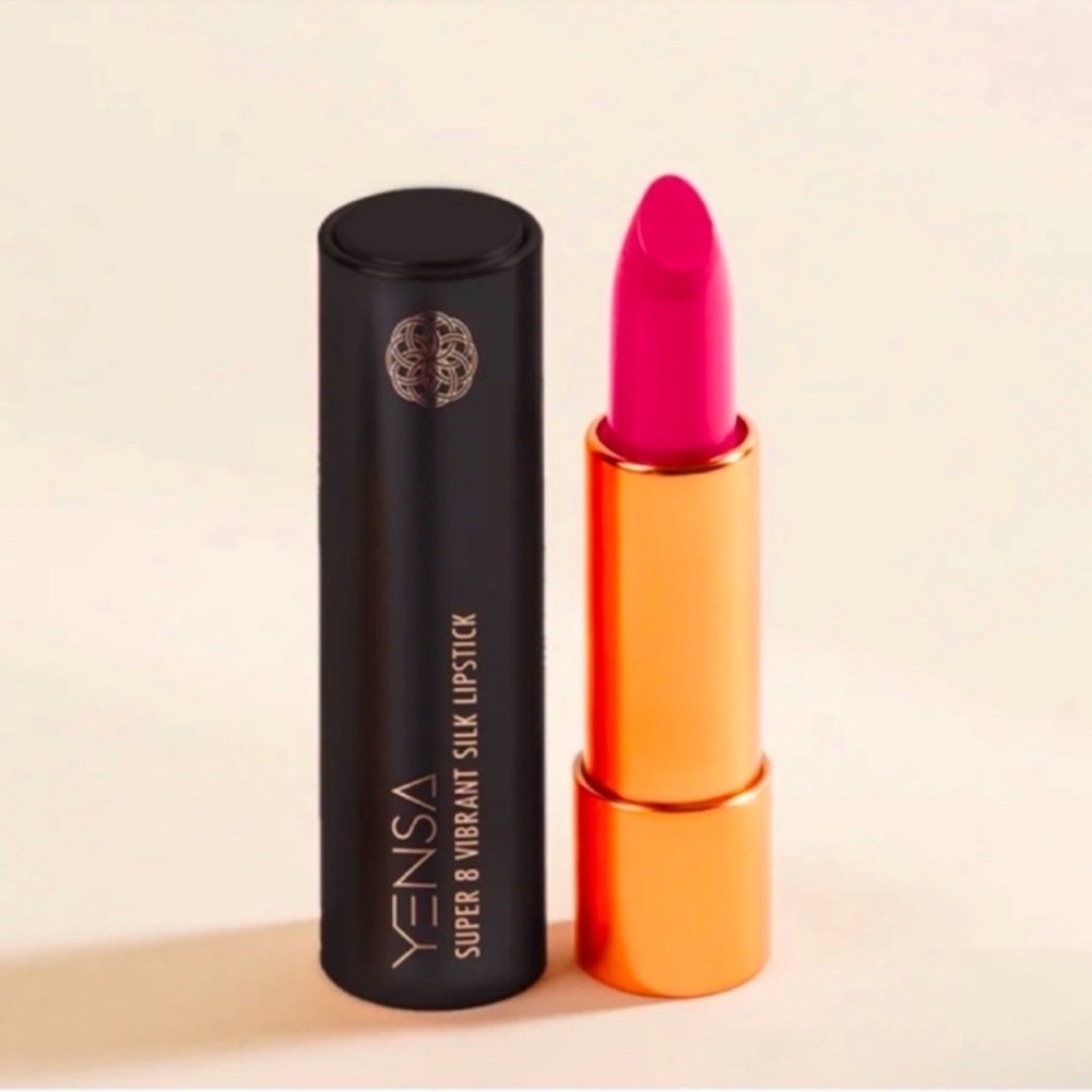 Yensa Super 8 Vibrant Silk Lipstick | shade: Confidence